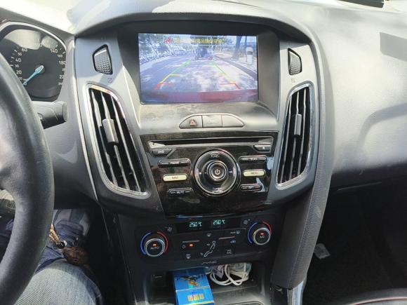 [苏州·苏E] 二手福特福克斯2015款 三厢 1.6L 手动风尚型