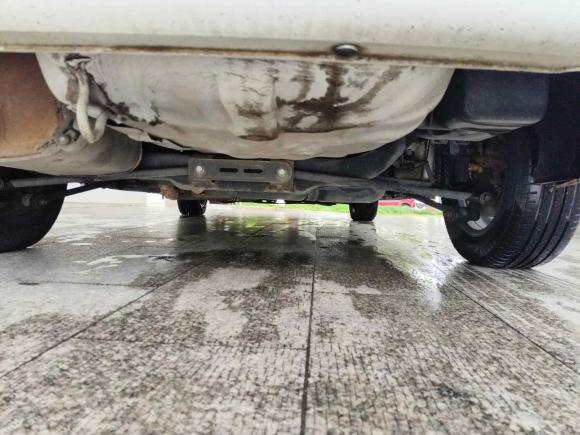 [苏州·苏E] 二手别克凯越2013款 1.5L 自动经典型