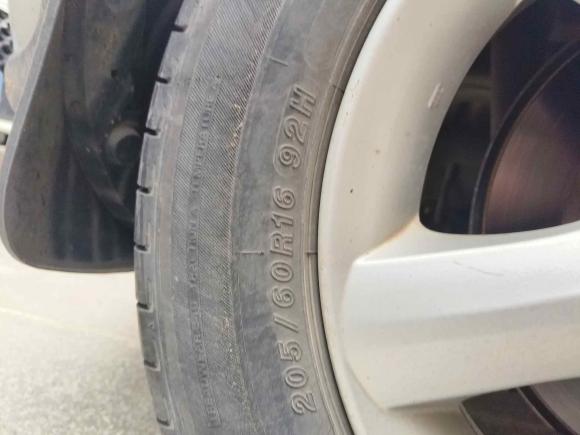 [西安·陕A] 二手铃木天语 SX42009款 两厢 1.8L 自动运动型