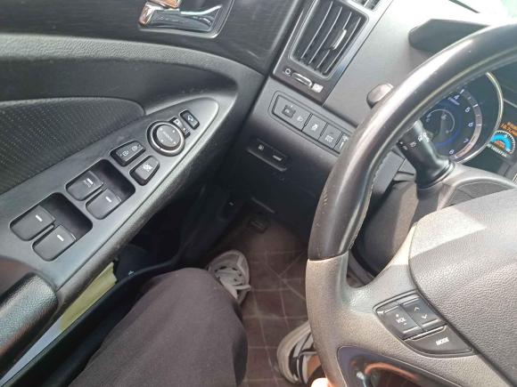 [苏州·苏E] 二手现代索纳塔2011款 2.0L 自动豪华版