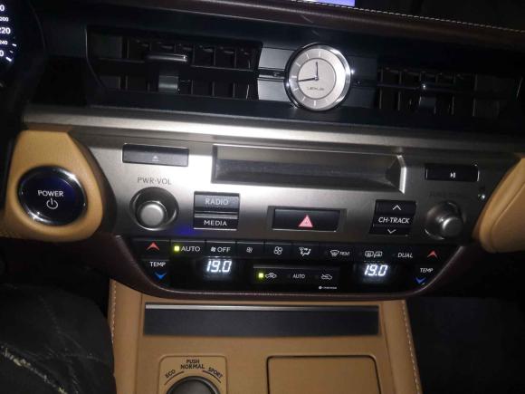 [西安·陕A] 二手雷克萨斯雷克萨斯ES2015款 300h 舒适版