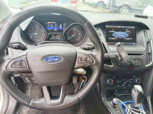 [温州·浙C] 二手福特福克斯2015款 两厢 EcoBoost 180 自动精英型