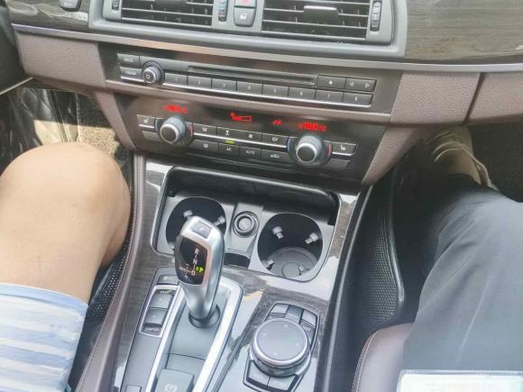 [上海·沪A] 二手宝马宝马5系2017款 525Li 豪华设计套装