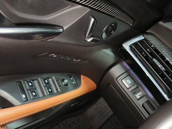 [上海·沪A] 二手凯迪拉克凯迪拉克CT6 PLUG-IN2017款 30E 领先型