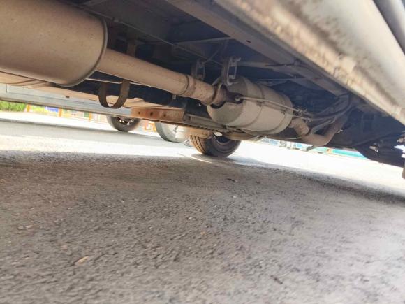 [青岛·鲁B] 二手福特经典全顺2013款 2.8T柴油厢式运输车短轴中顶JX493ZLQ4