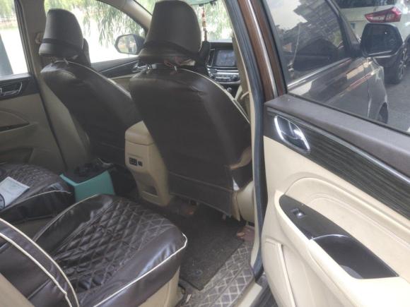 [南昌·赣F] 二手宝骏宝骏7302016款 1.5L 手动舒适型 7座 国V