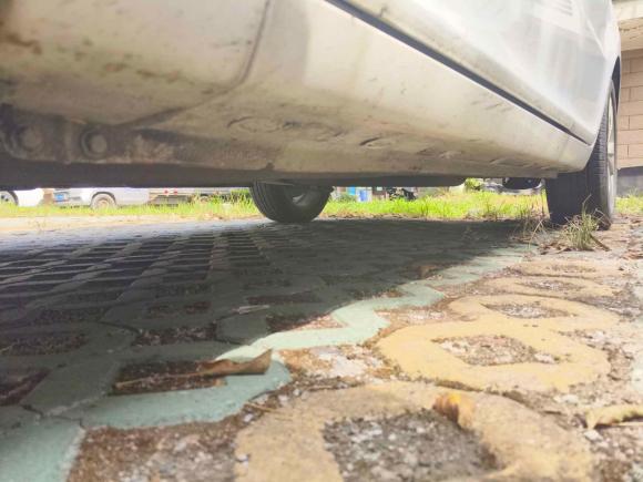 [湖州·浙E] 二手奇瑞艾瑞泽52016款 1.5L 手动领潮版