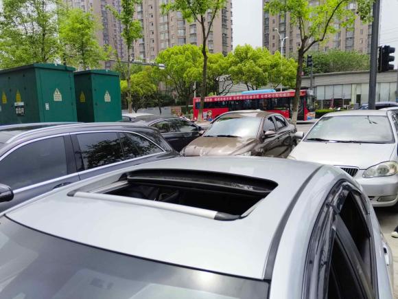 [无锡·苏B] 二手丰田雷凌2021款 双擎 1.8H E-CVT运动版