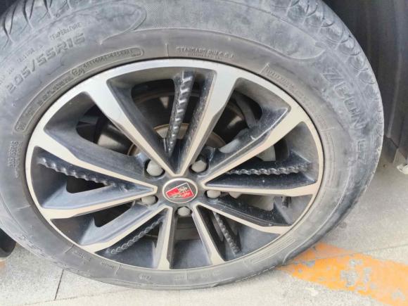 [济南·鲁A] 二手荣威荣威i52020款 1.5L 自动4G互联领豪旗舰版