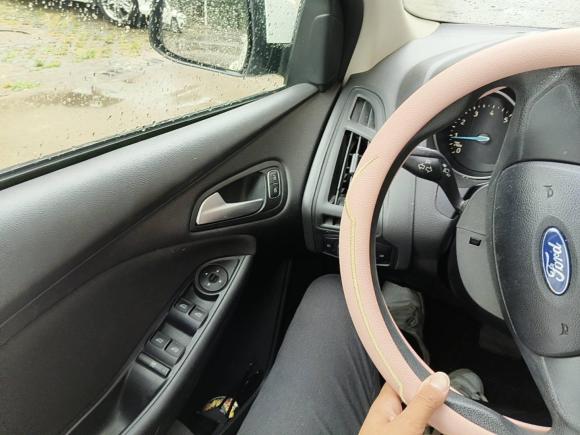 [无锡·苏L] 二手福特福克斯2015款 两厢 1.6L 自动舒适型