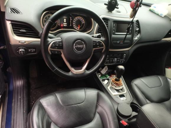 [南昌·赣A] 二手Jeep自由光2016款 2.4L 领先版