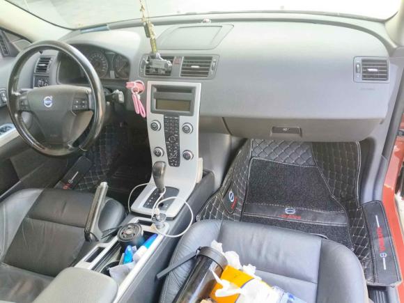 [上海·沪C] 二手沃尔沃沃尔沃C302010款 改款 2.0智雅版