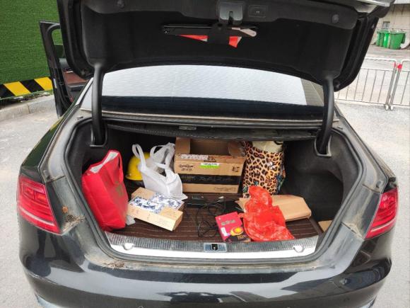 [南昌·赣A] 二手奥迪奥迪A82013款 A8L 45 TFSI quattro豪华型