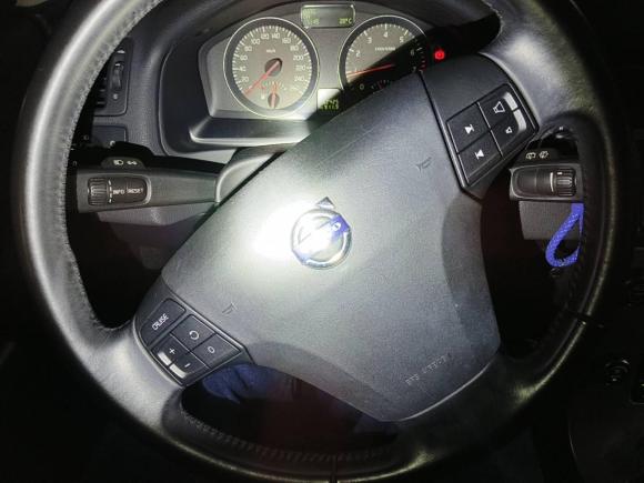 [深圳·粤B] 二手沃尔沃沃尔沃C302010款 改款 2.0智雅版