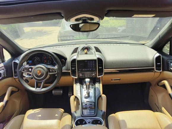 [上海·沪F] 二手保时捷Cayenne2016款 Cayenne Platinum Edition 3.0T