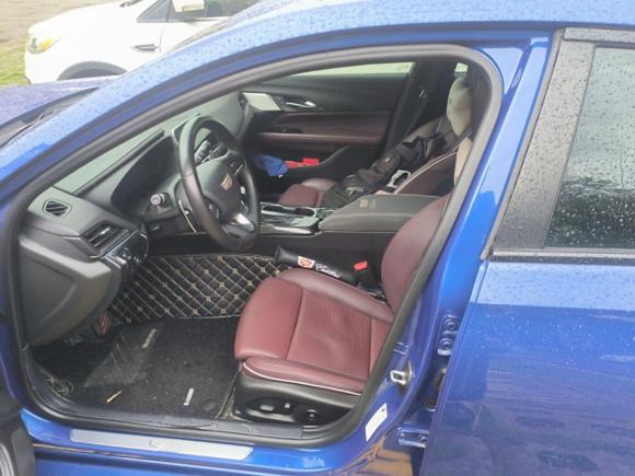 [广州·粤A] 二手凯迪拉克凯迪拉克CT42020款 28T 精英型