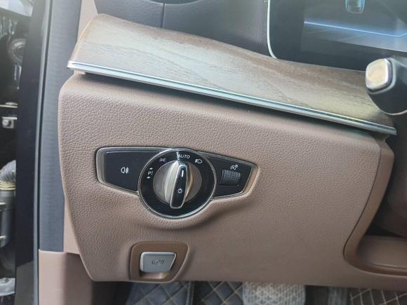 [深圳·粤B] 二手奔驰奔驰E级2018款 改款 E 300 L 豪华型