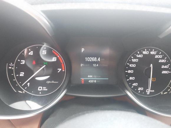 [温州·浙C] 二手阿尔法·罗密欧Giulia朱丽叶2017款 2.0T 200HP 精英版