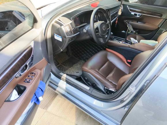 [济南·鲁A] 二手沃尔沃沃尔沃S902018款 T4 智远版