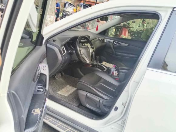 [成都·川A] 二手日产奇骏2014款 2.0L CVT舒适版 2WD