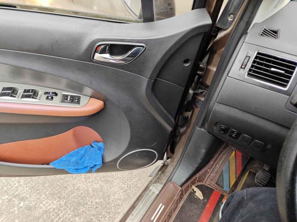 [嘉兴·沪C] 二手东风风行景逸X52015款 1.6L 手动尊享型