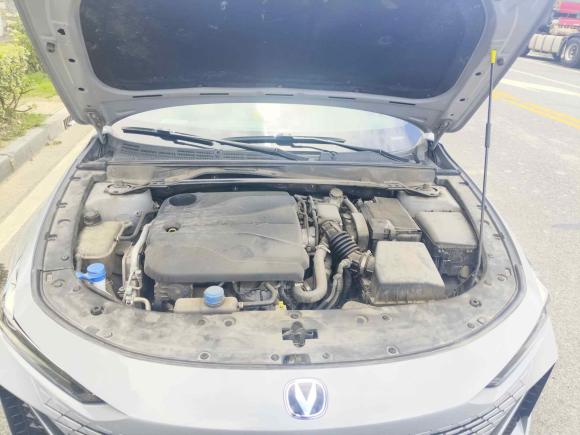 [上海·沪C] 二手长安长安UNI-V2022款 1.5T 智慧领航型