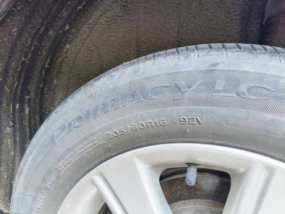 [无锡·苏B] 二手丰田逸致2011款 180E CVT精英版