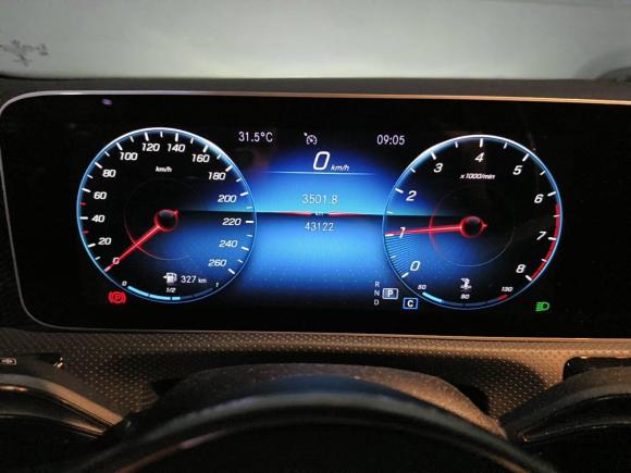 [深圳·粤B] 二手奔驰奔驰A级2020款 改款 A 200 L 运动轿车动感型