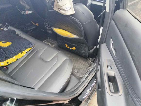 [济南·鲁A] 二手现代伊兰特2022款 1.5L CVT LUX黑骑士限量版