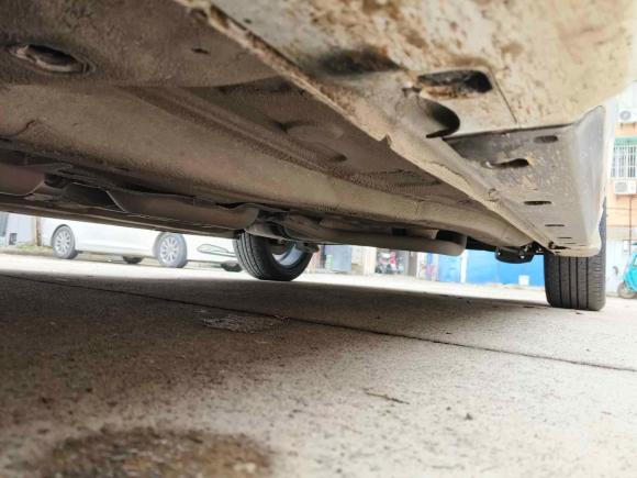 [芜湖·皖B] 二手奇瑞艾瑞泽52018款 1.5L 手动致敬青春版