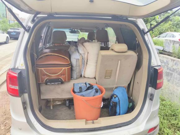 [广州·渝A] 二手宝骏宝骏7302014款 1.5L 手动舒适ESP版 7座