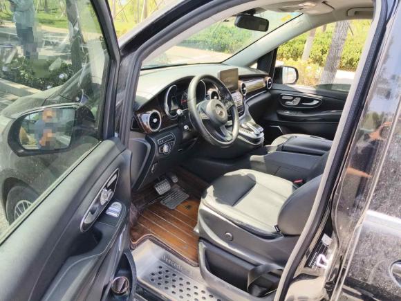 [济南·鲁A] 二手奔驰奔驰V级2018款 V 260 尊贵版 国VI