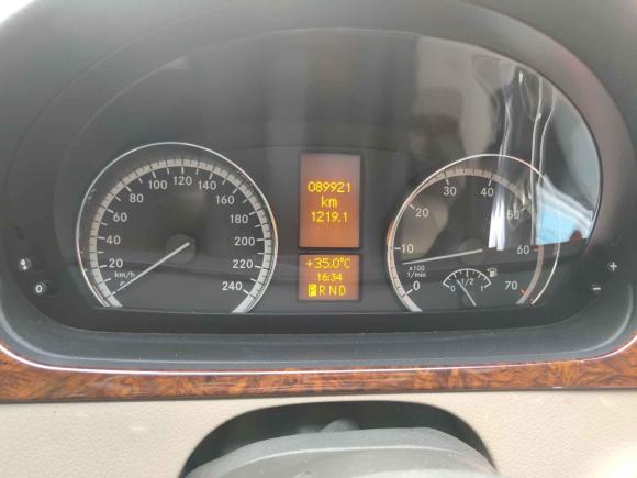 [广州·粤A] 二手奔驰唯雅诺2012款 2.5L 领航版