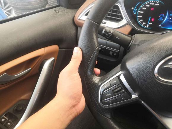 [杭州·浙J] 二手东南东南DX72015款 1.5T 手动精英型