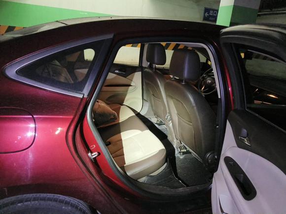 [成都·川A] 二手别克威朗2017款 三厢 15S 自动领先型