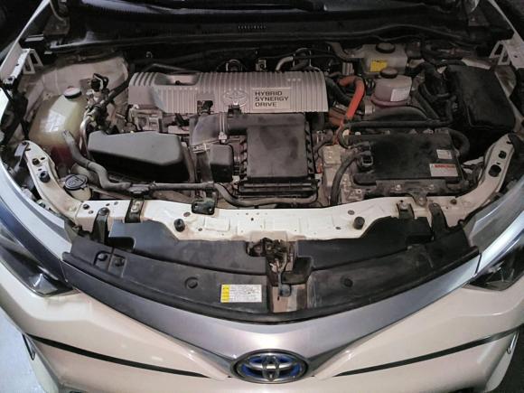 [深圳·粤N] 二手丰田雷凌2016款 双擎 1.8H GS E-CVT精英天窗版