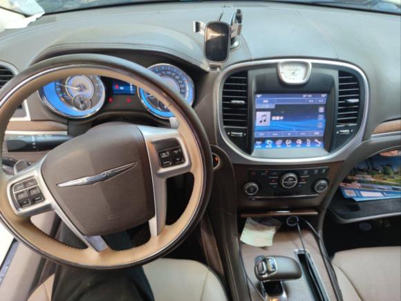 [西安·鲁E] 二手克莱斯勒克莱斯勒300C2013款 3.6L 尊享版