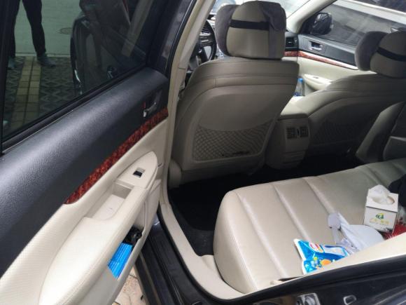 [济南·鲁A] 二手斯巴鲁力狮2010款 2.5i豪华版