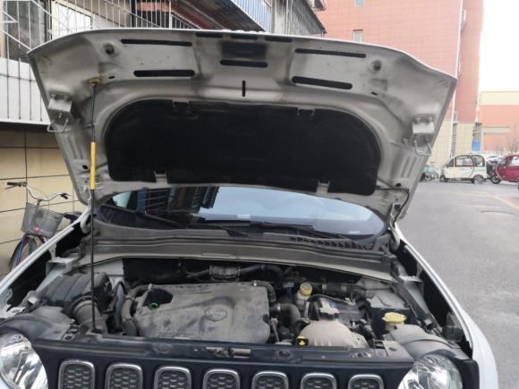 [北京·京M] 二手Jeep自由侠2018款 互联大屏版 180T 自动动能版+