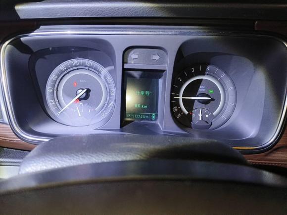 [深圳·粤B] 二手别克别克GL82017款 25S 舒适型 国V