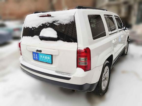 [济南·鲁A] 二手Jeep自由客2014款 2.4L 运动版