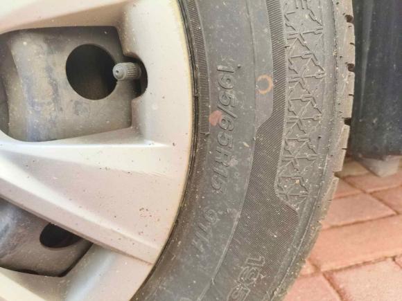 [青岛·鲁B] 二手丰田雷凌2016款 1.6E CVT新锐版