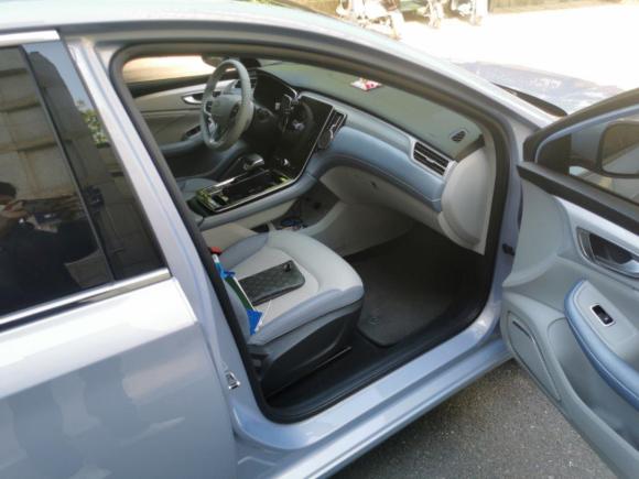 [上海·沪A] 二手飞凡汽车飞凡ER62020款 620km 智享版