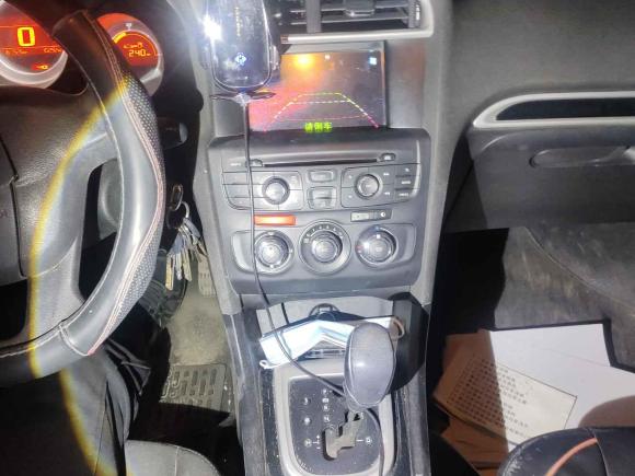 [武汉·鄂A] 二手雪铁龙雪铁龙C4L2013款 1.8L 自动劲享版