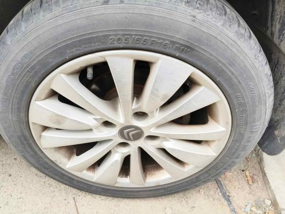 [济南·鲁E] 二手雪铁龙世嘉2013款 三厢 1.6L 手动品尚型