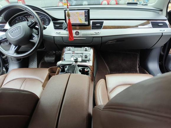 [成都·川A] 二手奥迪奥迪A82014款 A8L 45 TFSI quattro舒适型