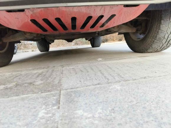 [济南·鲁A] 二手江铃驭胜S3502013款 2.4T 自动两驱柴油豪华版5座