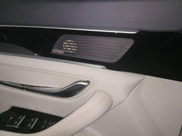 [深圳·粤B] 二手比亚迪宋PLUS新能源2021款 DM-i 110KM 旗舰PLUS 5G版