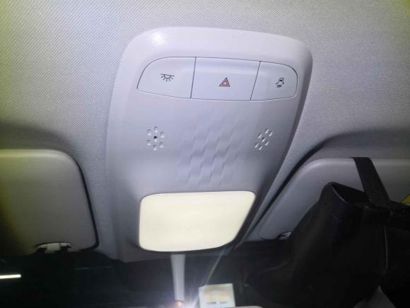 [无锡·苏B] 二手宝骏宝骏KiWi EV2022款 艺术家轻享版 三元锂