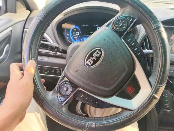 [上海·沪L] 二手比亚迪秦新能源2015款 1.5T 双冠旗舰Plus版